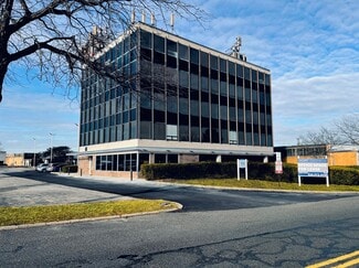 Deer Park, NY Office/Medical - 60 E Industry Ct