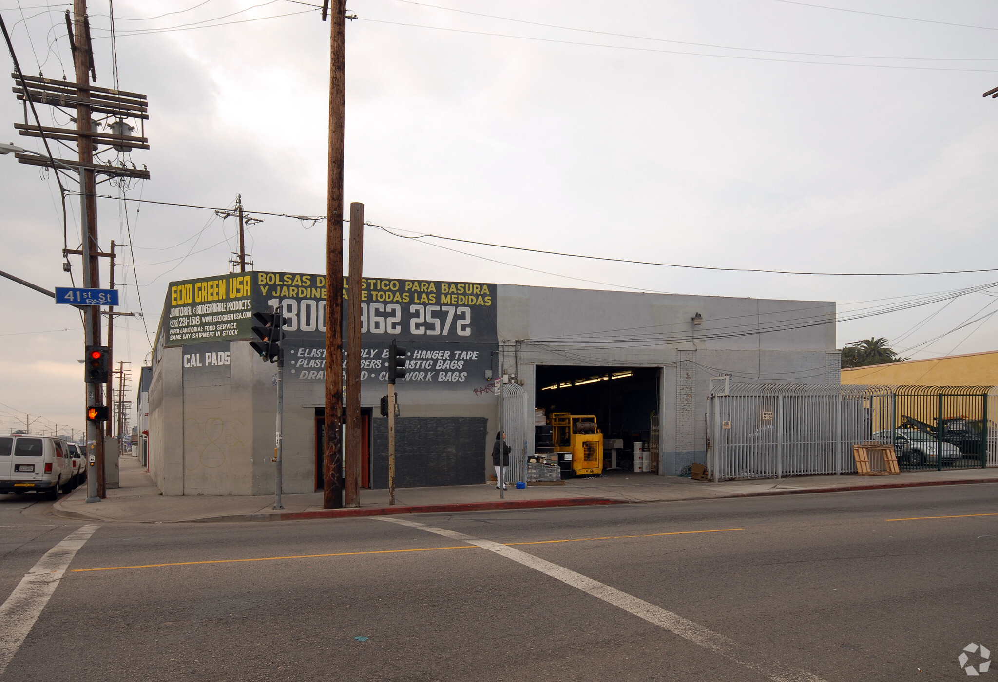 1682 E 41st St, Los Angeles, CA for Rent