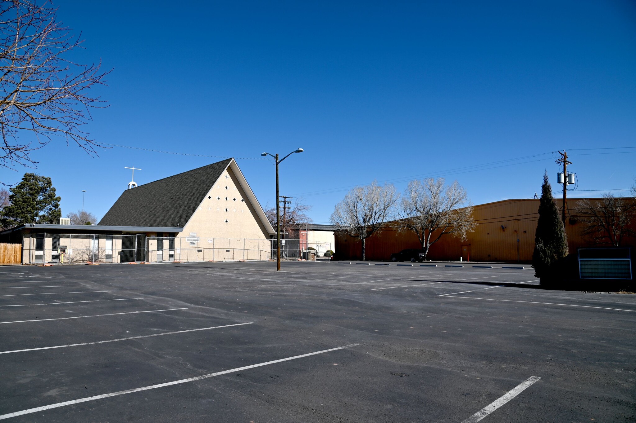 7375 Samuel Dr, Denver, CO for Sale