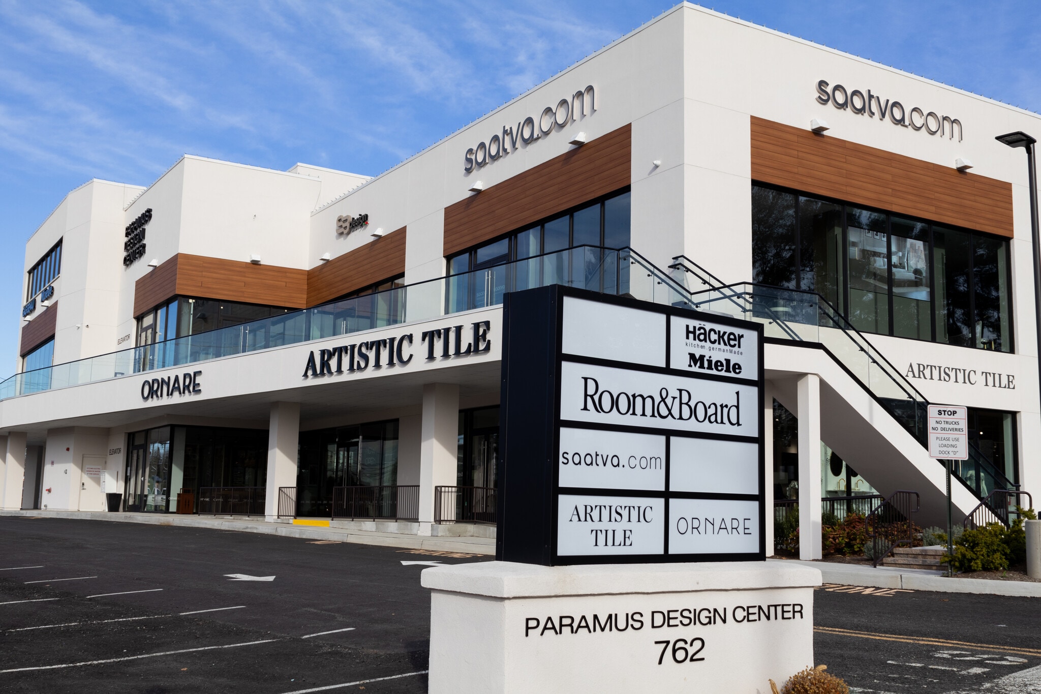 762-776 N State Rt 17, Paramus, NJ for Rent