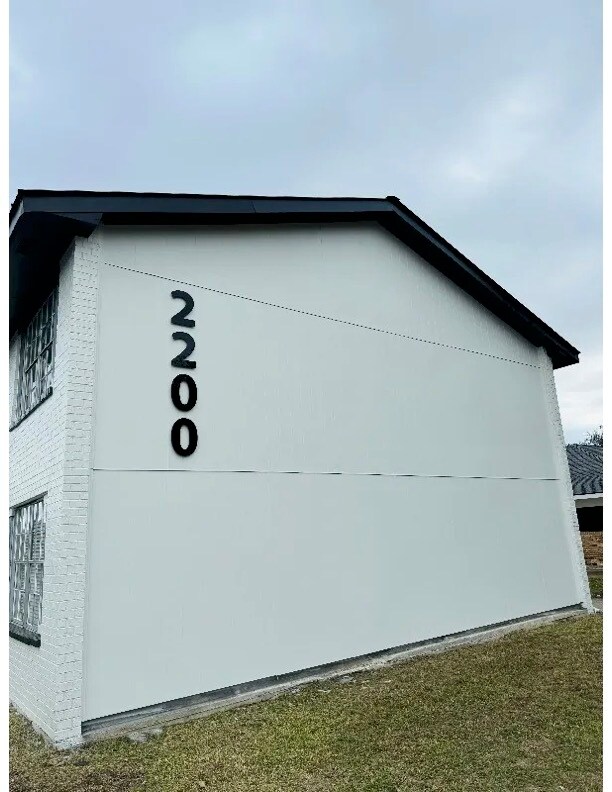 2200 Bancroft St, Lake Charles, LA for Sale