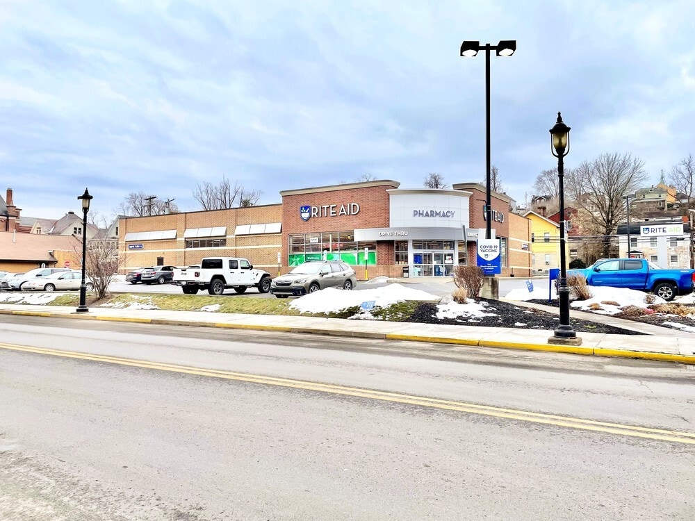 446 W Main St, Monongahela, PA for Rent