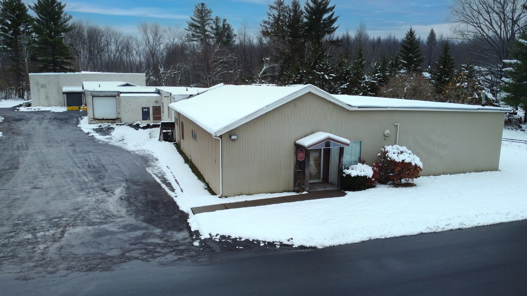 69 Chestnut St, Phoenix, NY for Rent