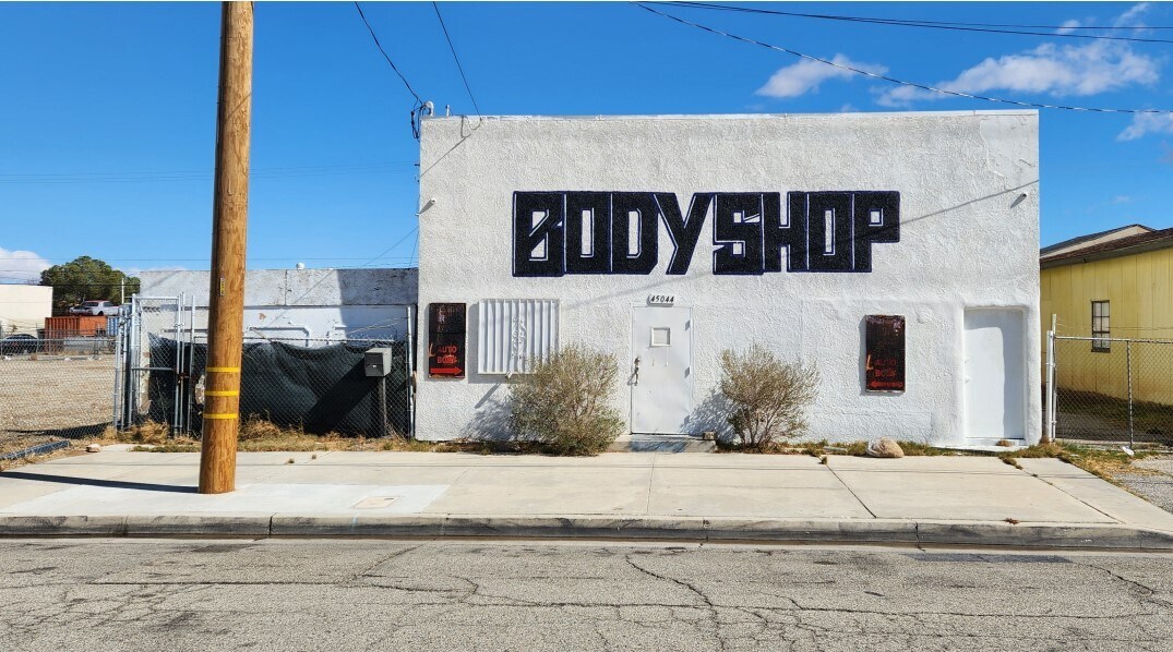 45044 Yucca Ave, Lancaster, CA for Rent