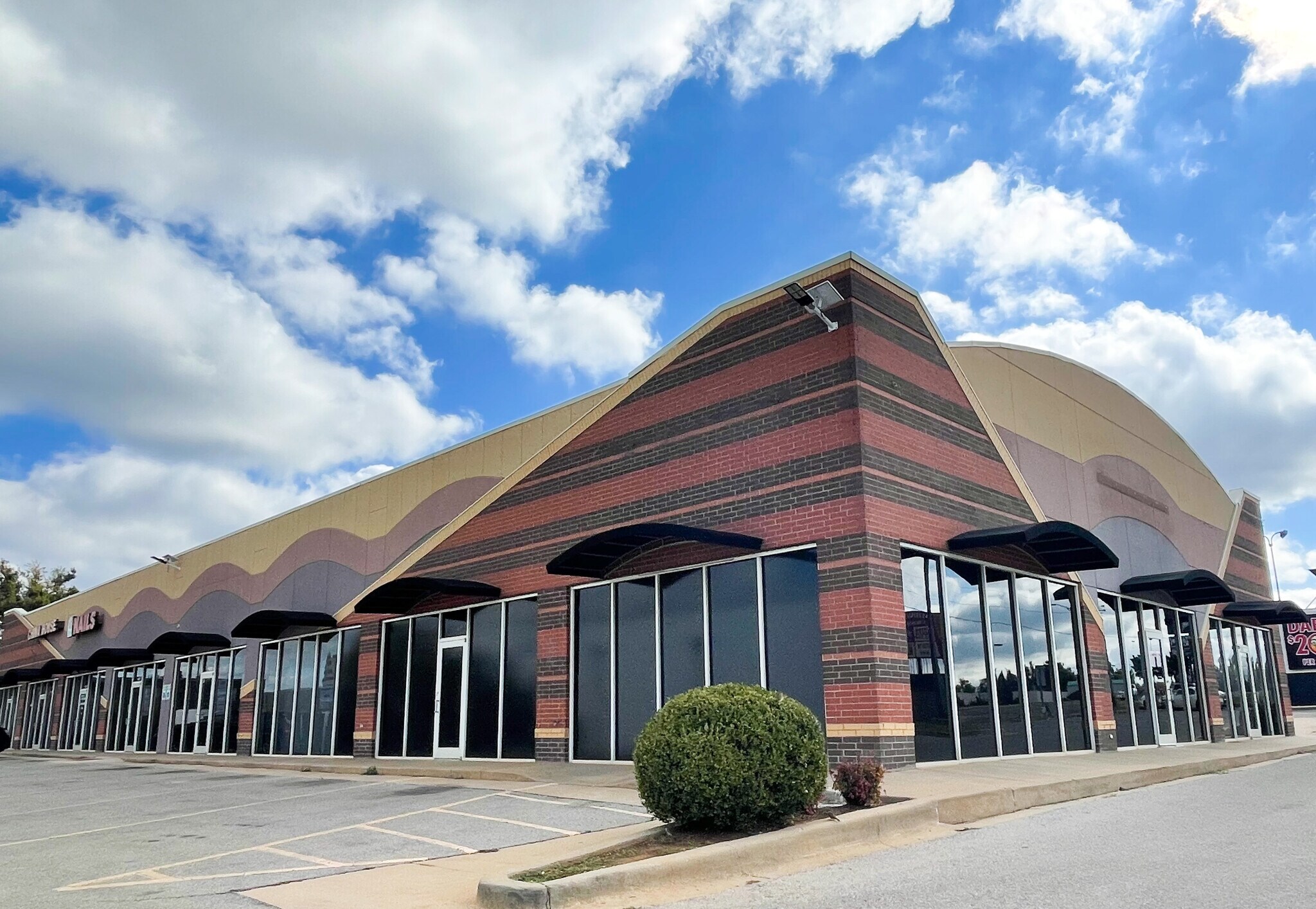 140 S Midwest Blvd, Oklahoma City, OK for Rent