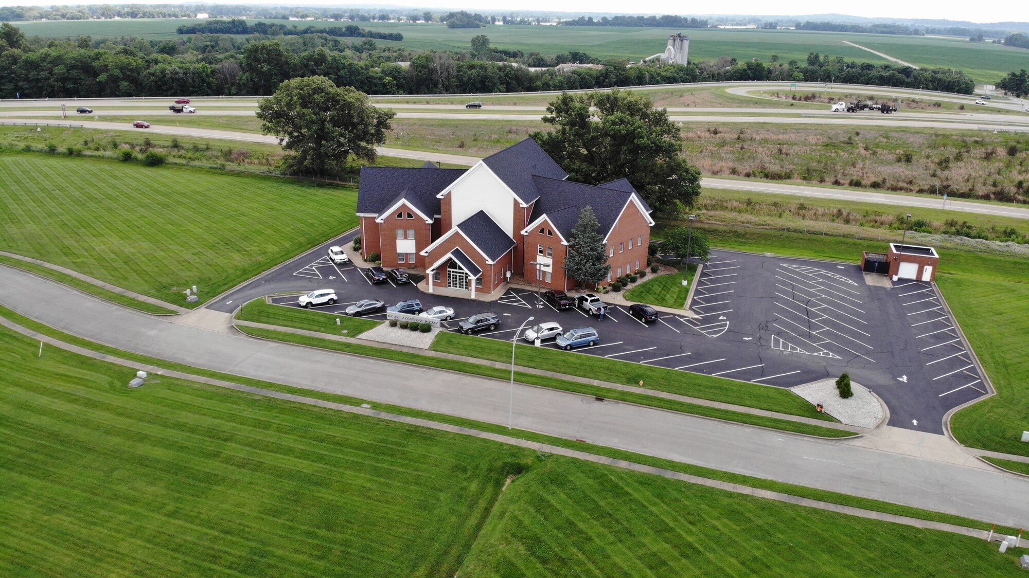 4929 Riverwind Pointe Dr, Evansville, IN for Sale