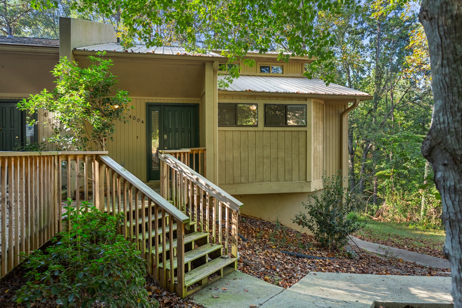 400 Foxfire Ct, Seneca, SC for Sale