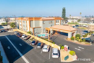 Fresno, CA Hospitality - 480 E Shaw Ave