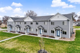 Perry, IA Multi-Family - 2103 Willis Ave