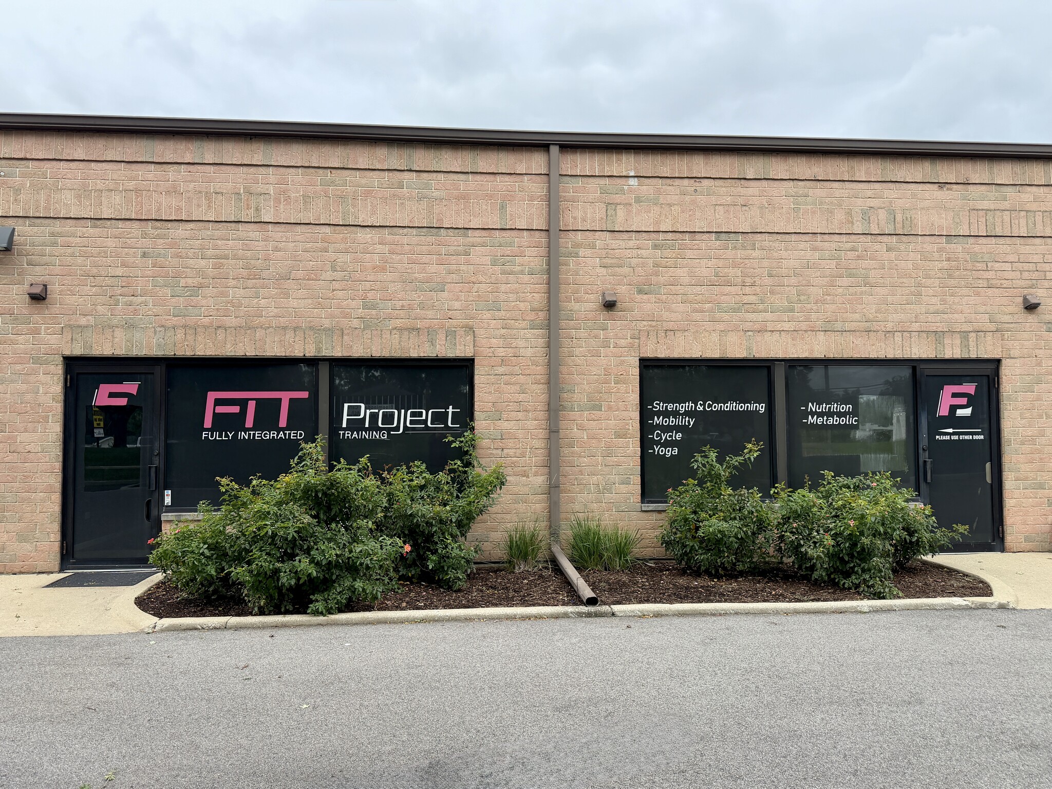 800 Lake St, Roselle, IL for Sale