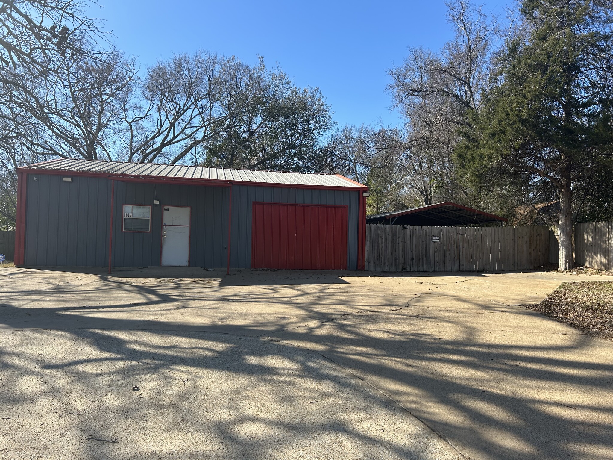 107 Ferguson Rd, Palestine, TX for Sale