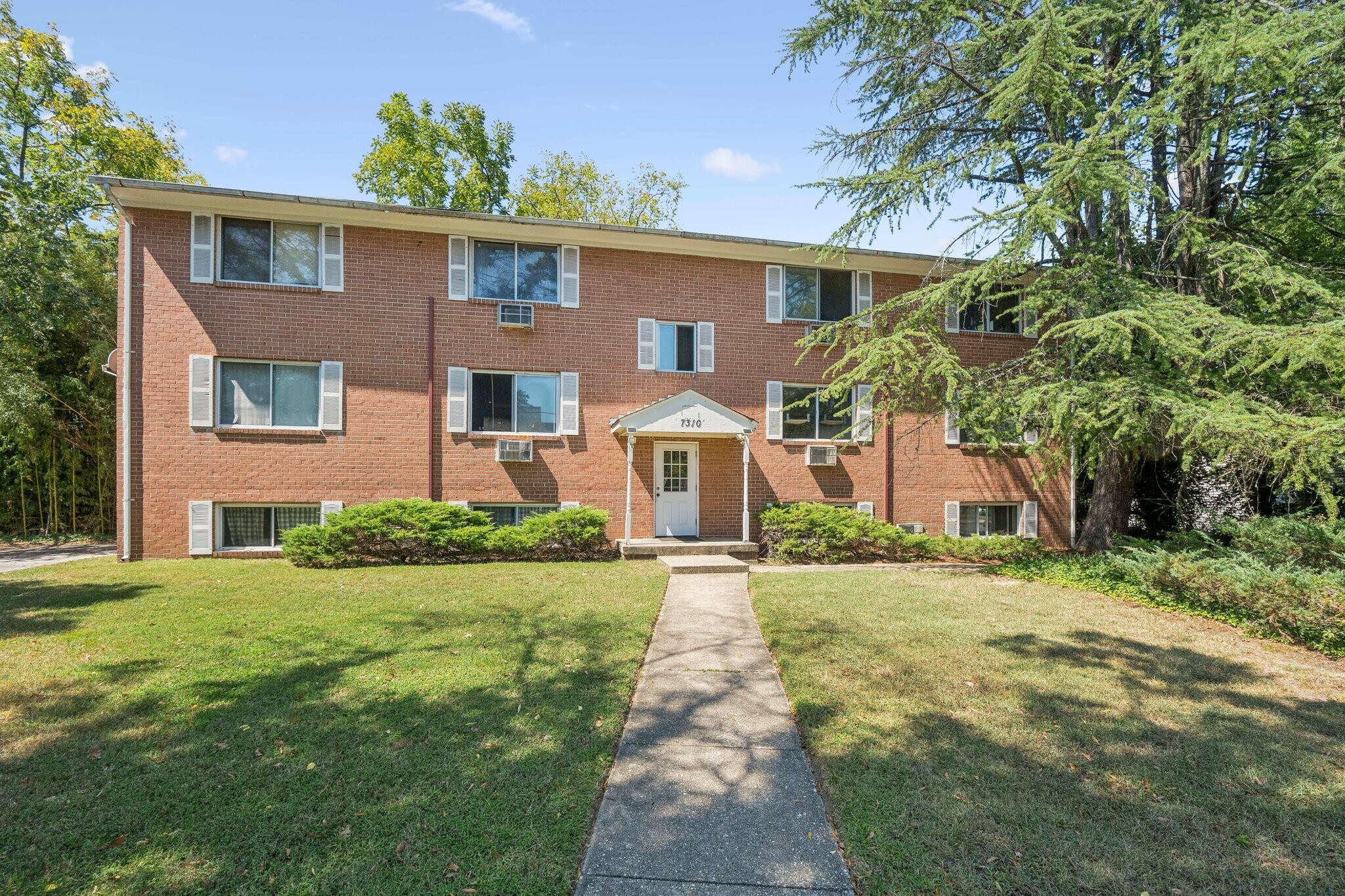 7310 Columbia Ave, College Park, MD for Sale