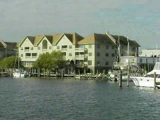 Manteo, NC Storefront Retail/Residential - 207 Queen Elizabeth Ave