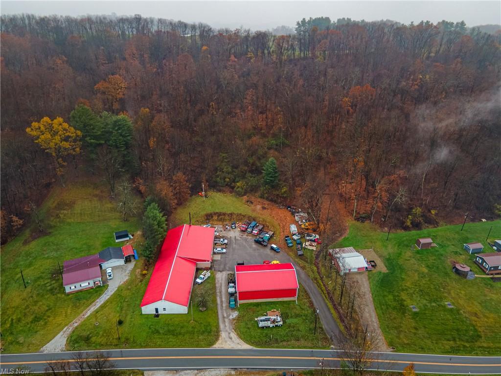 1567 Cassingham Hollow Dr, Coshocton, OH for Sale