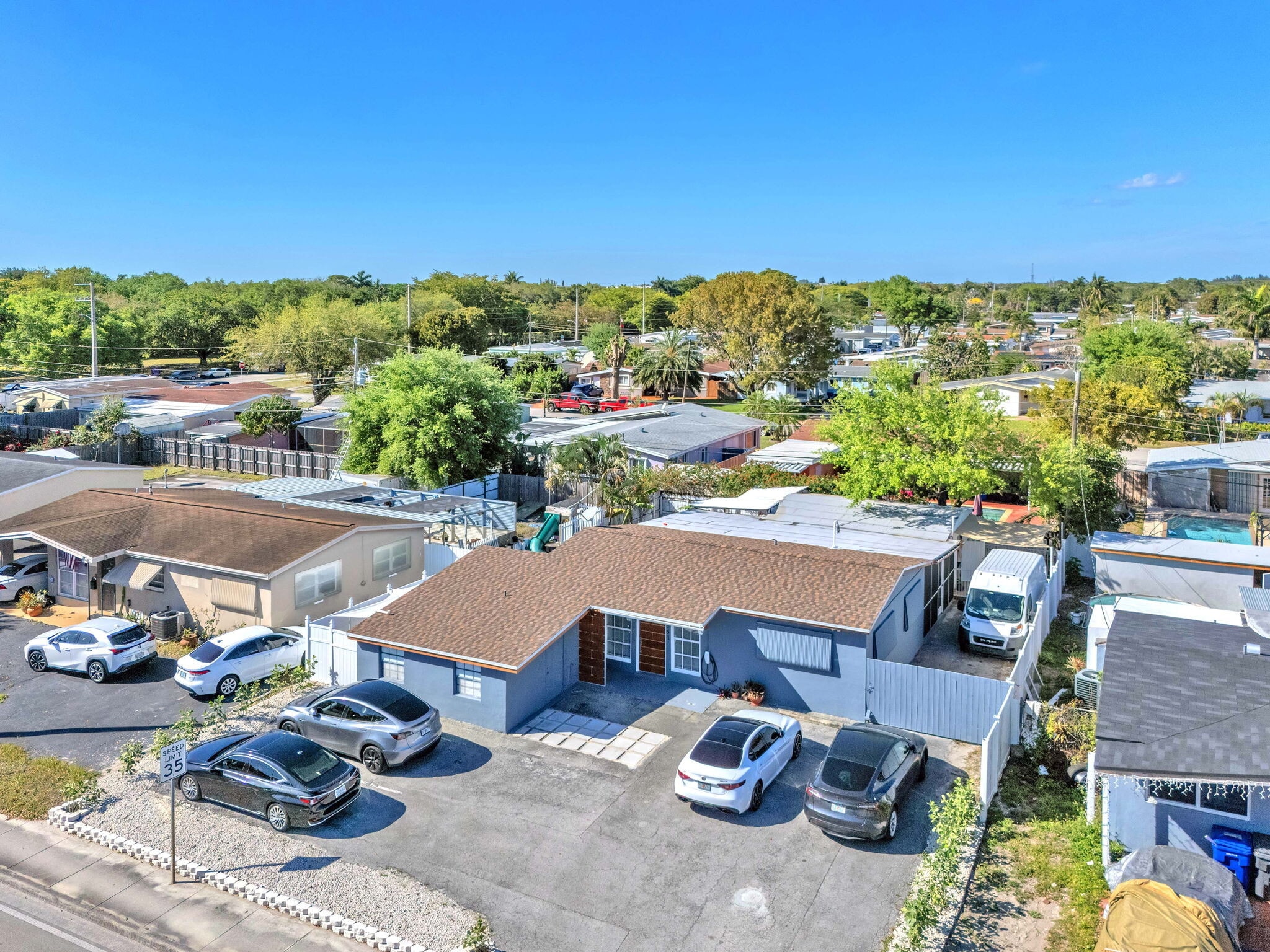 7151 Taft St, Hollywood, FL for Sale