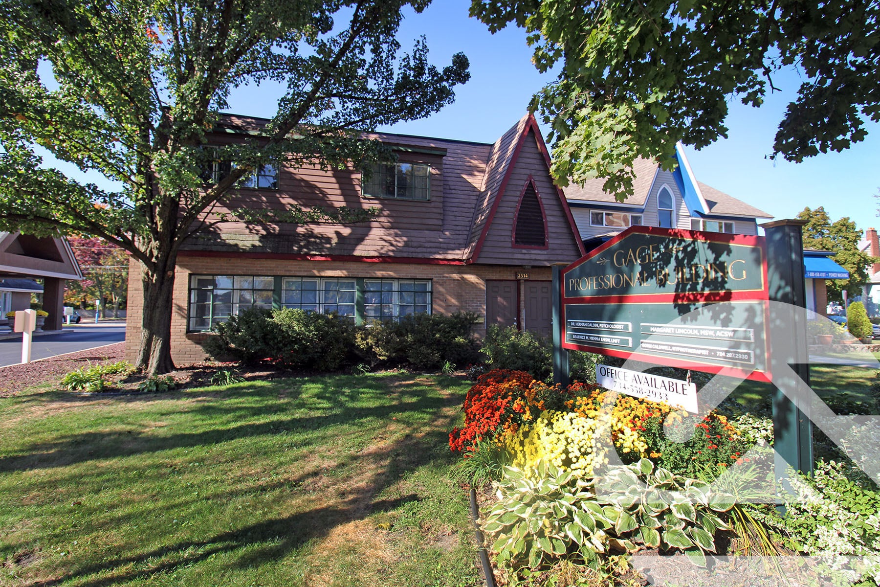 2514 Biddle Ave, Wyandotte, MI for Sale