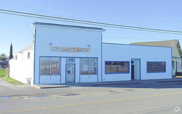 5262 G St, Banta, CA for Rent