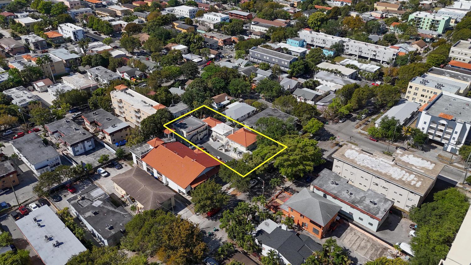 1362 SW 2nd St, Miami, FL for Sale