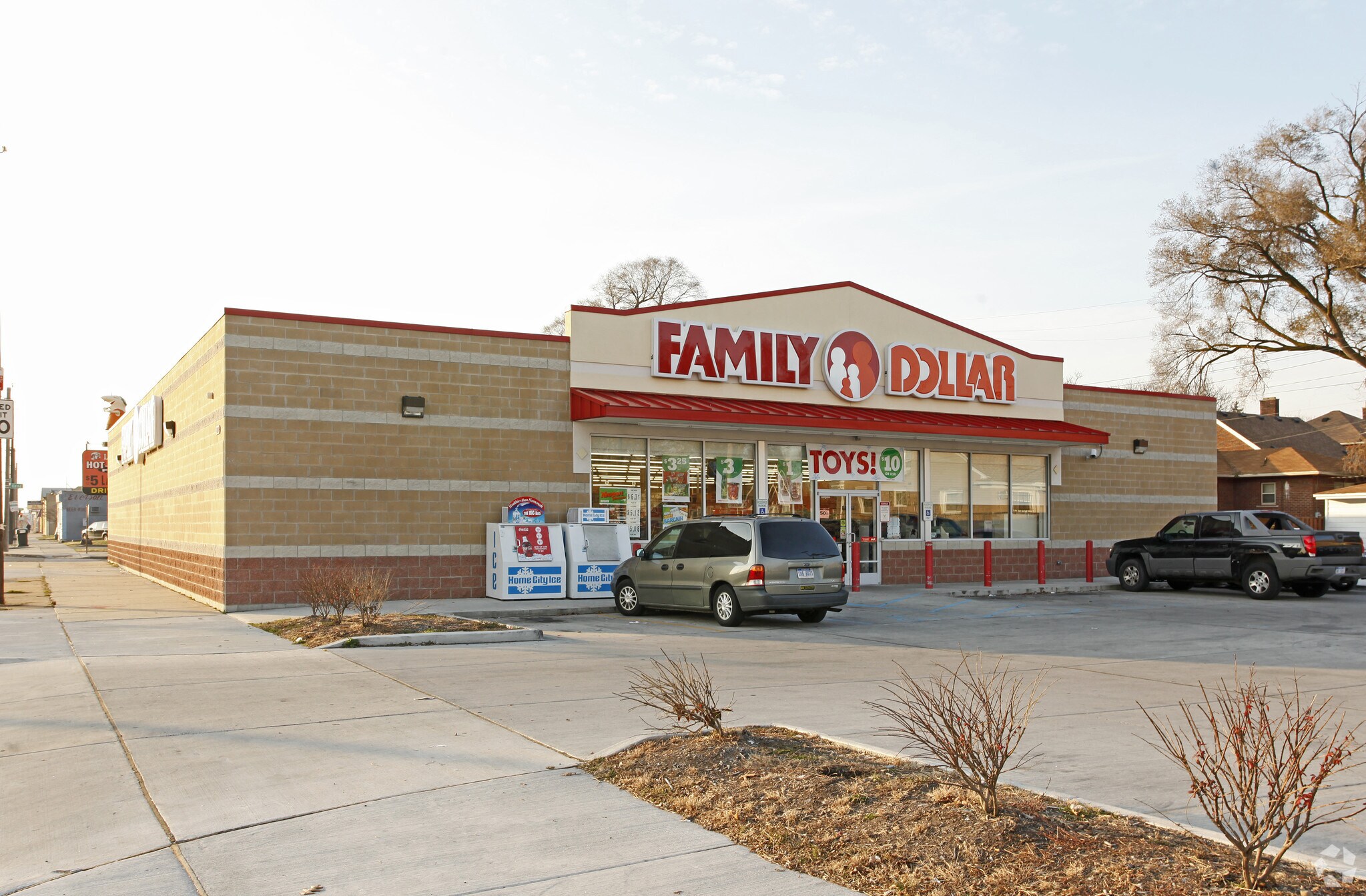 10130 W 7 Mile Rd, Detroit, MI for Sale