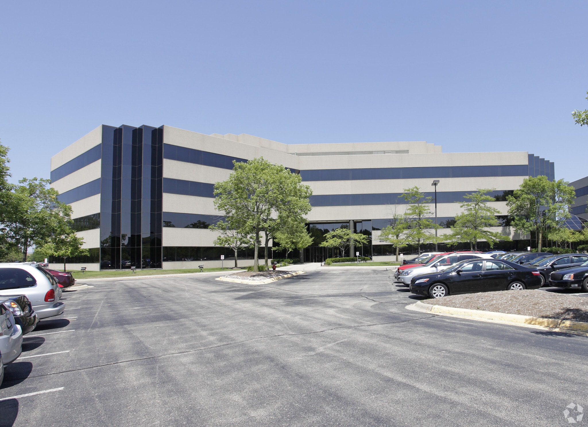 25 Tri State International, Lincolnshire, IL for Rent