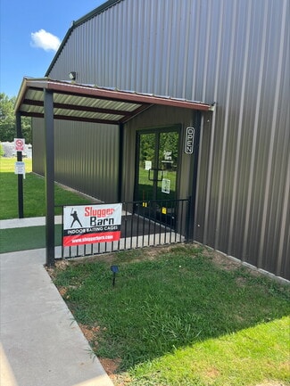 Texarkana, TX Sports and Entertainment - 7301 W 7th St