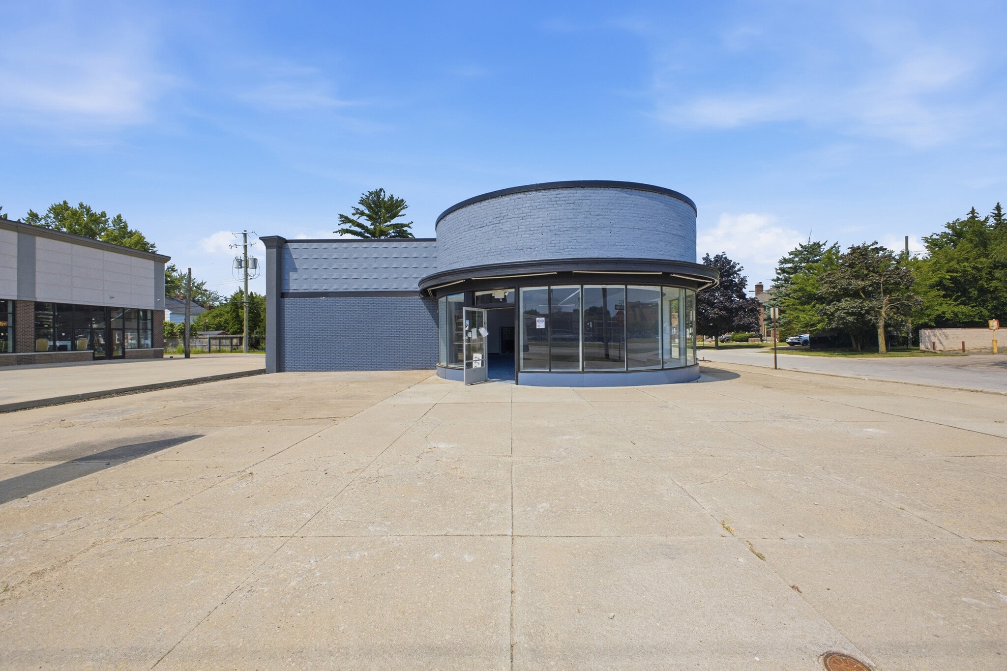 14222 Fort St, Southgate, MI for Rent