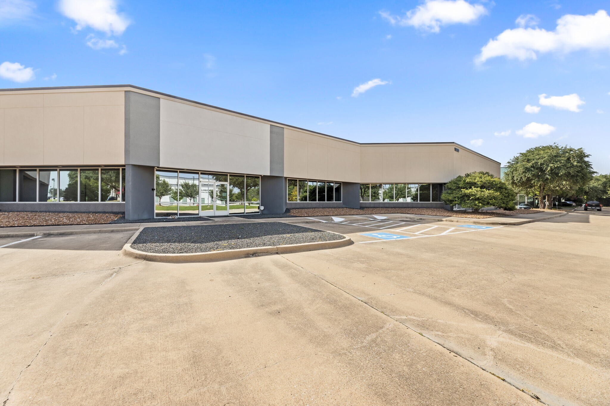12920 Senlac Dr, Farmers Branch, TX for Rent