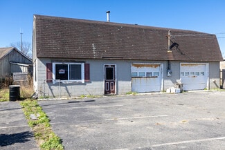 Peconic, NY Industrial - 75 Peconic Ln
