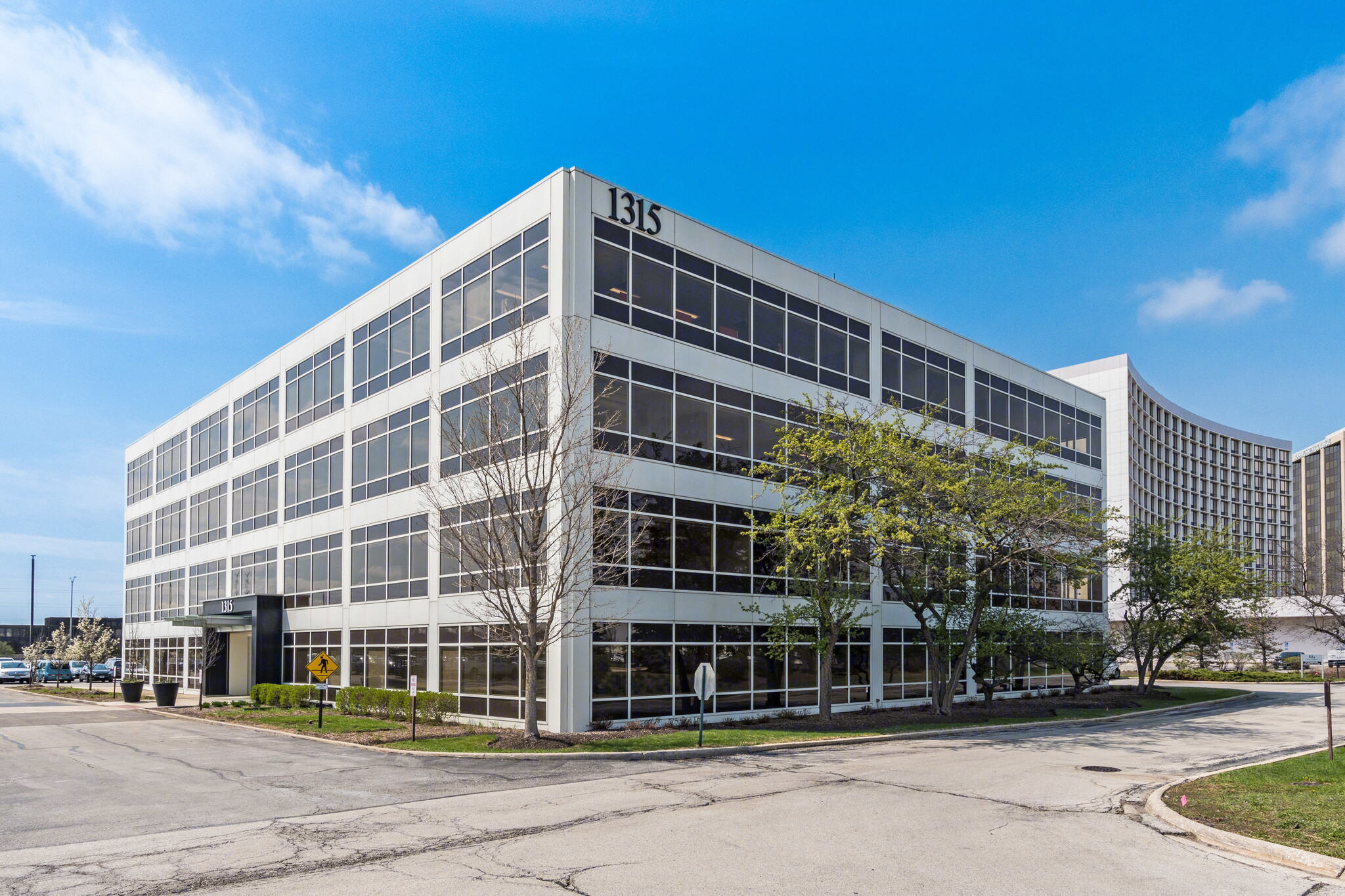 1315 W 22nd St, Oak Brook, IL for Rent
