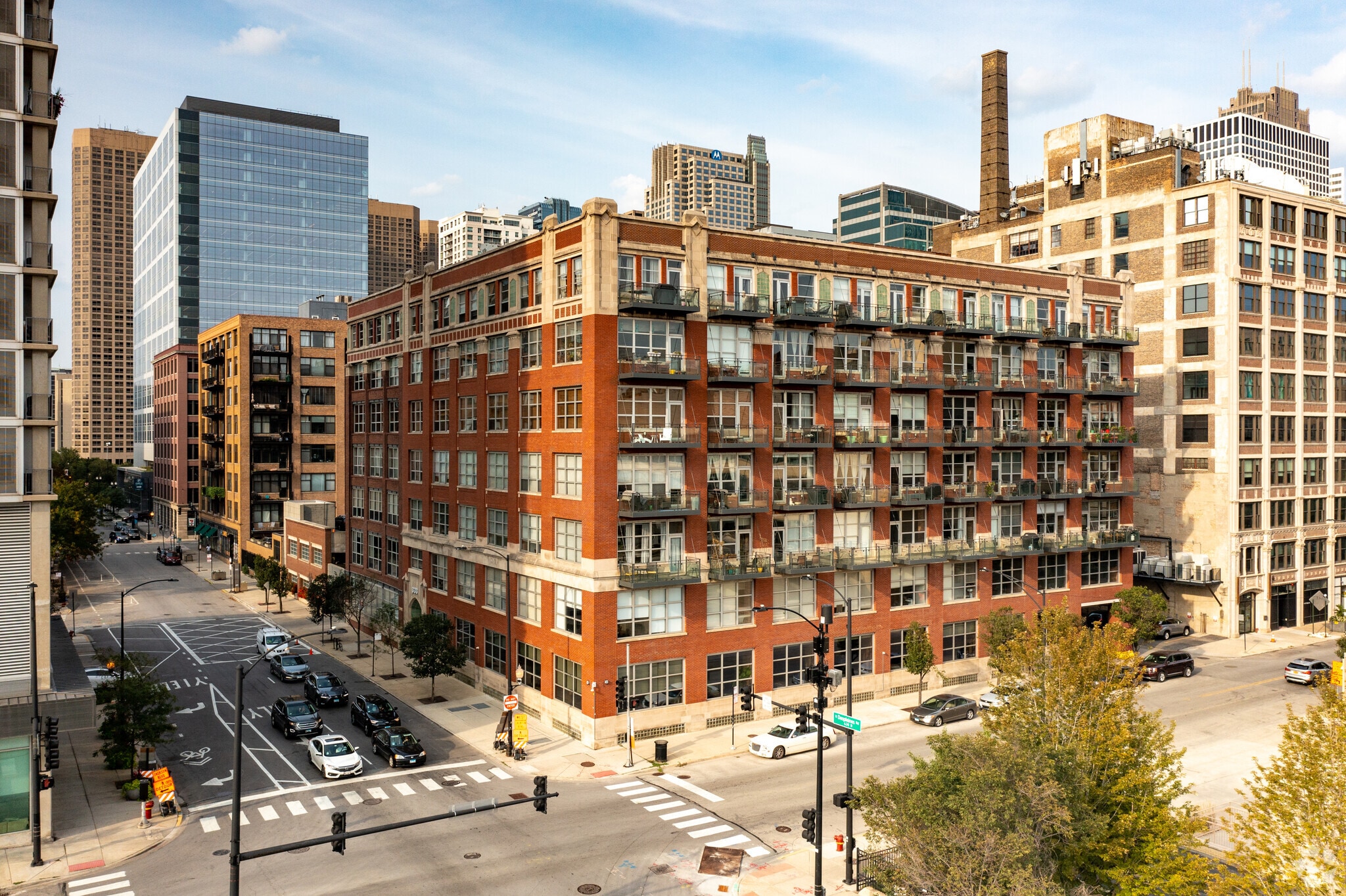 333 S Desplaines St, Chicago, IL for Rent
