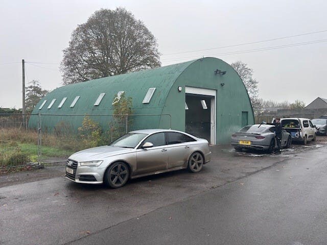 Kemble Airfield, Kemble, GLS for Rent