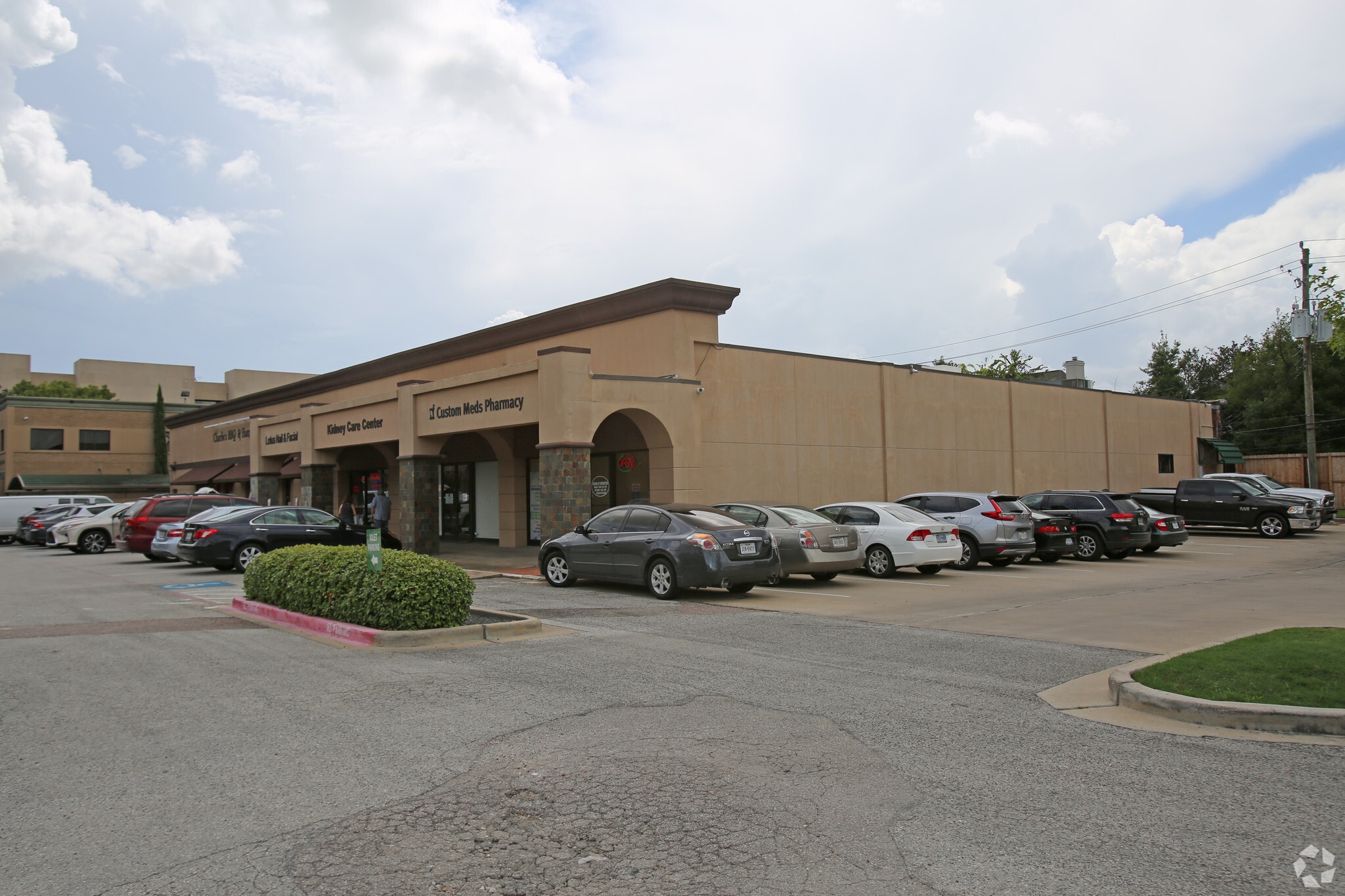 4805 Bissonnet St, Bellaire, TX for Rent