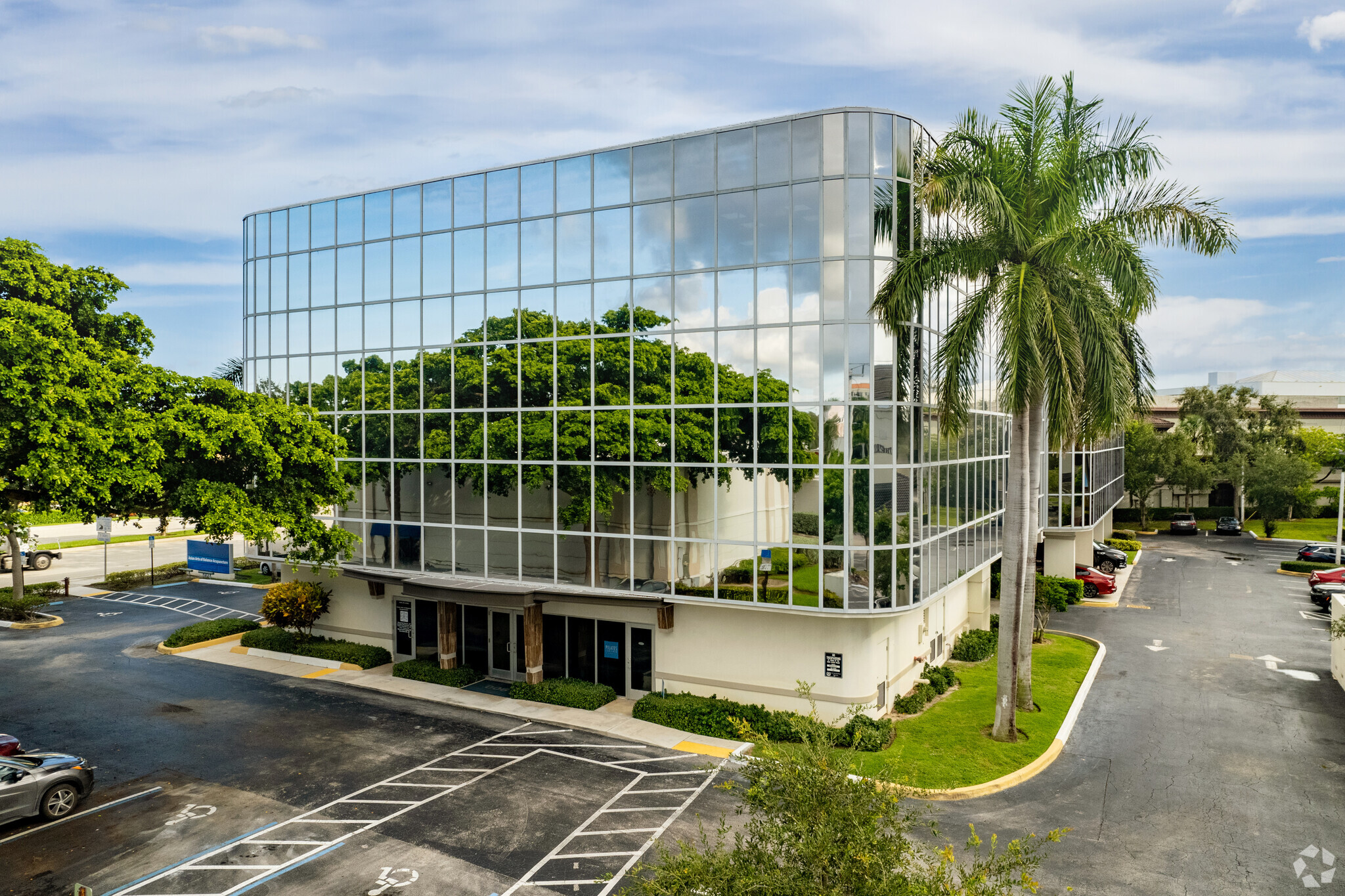 900 N Federal Hwy, Boca Raton, FL for Rent