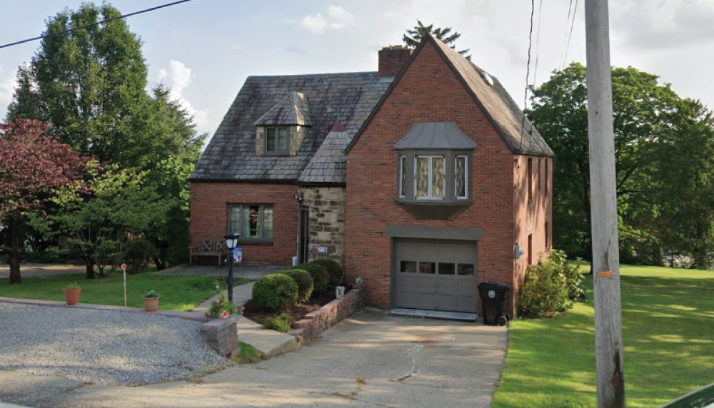 118 Broughton Rd, Bethel Park, PA for Rent
