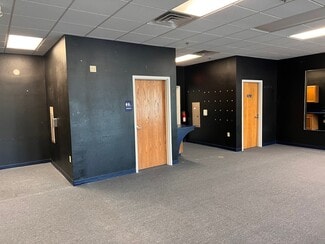 Oshkosh, WI Office - 1120-1180 N Westhaven Ln