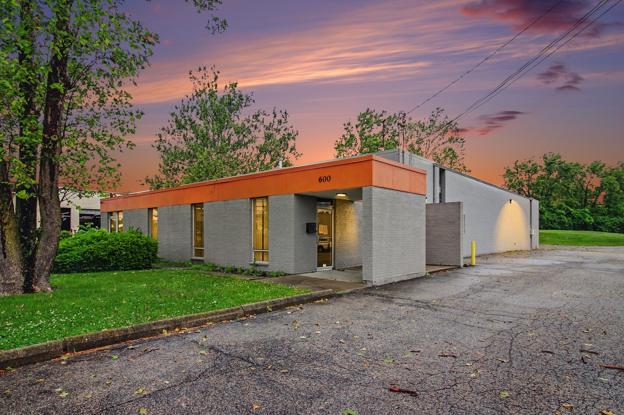 600 Northland Blvd, Forest Park, OH for Sale