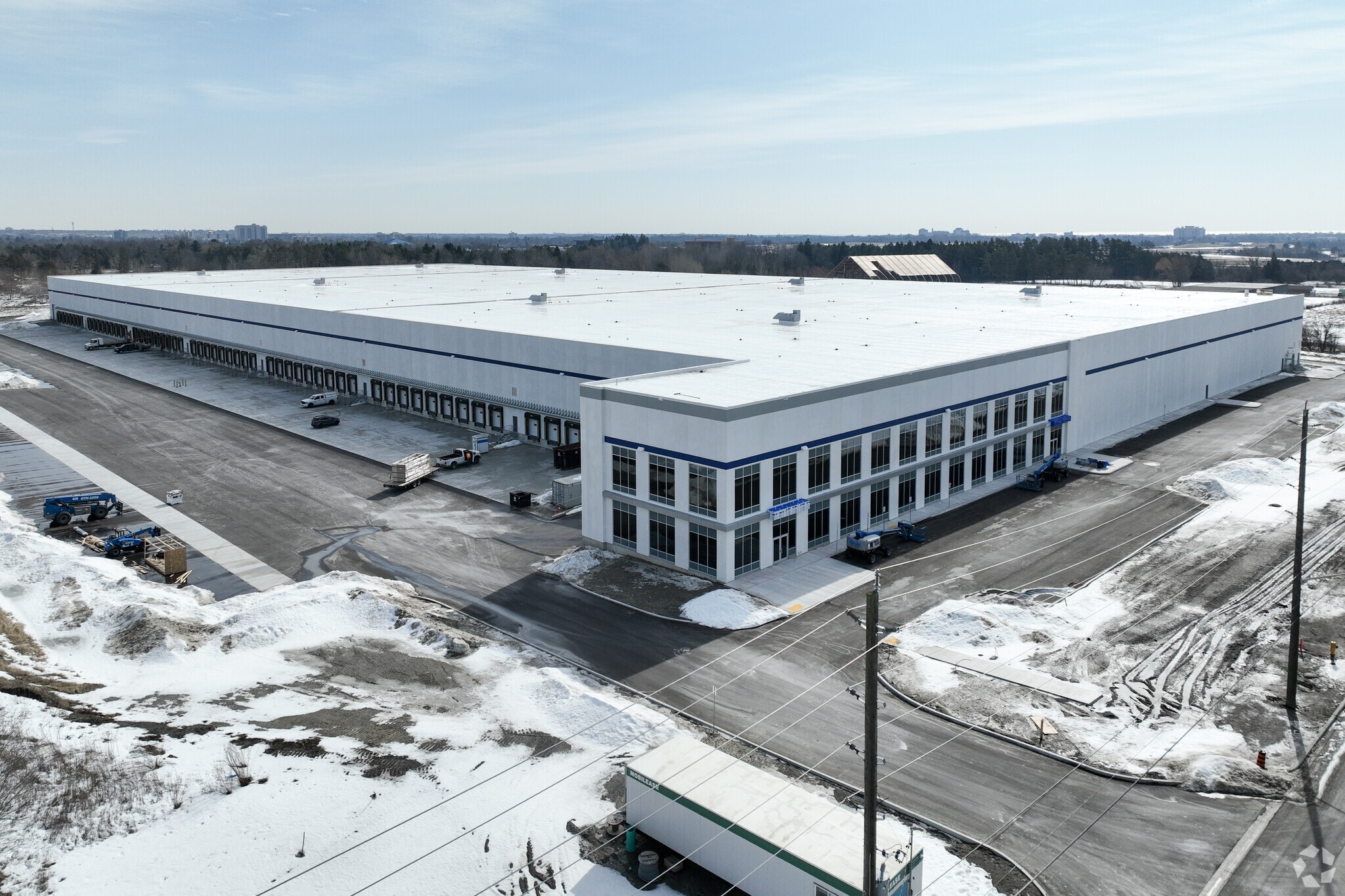 1565 Thornton Rd N, Oshawa, ON for Rent