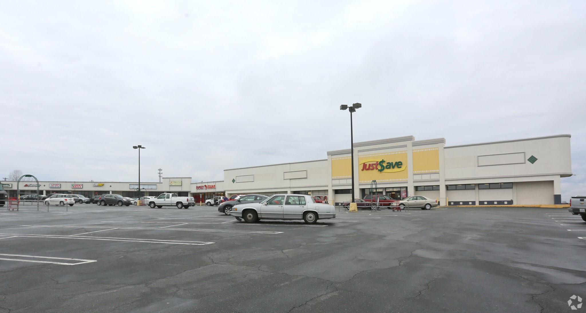 807-825 Main St, Graham, NC for Rent