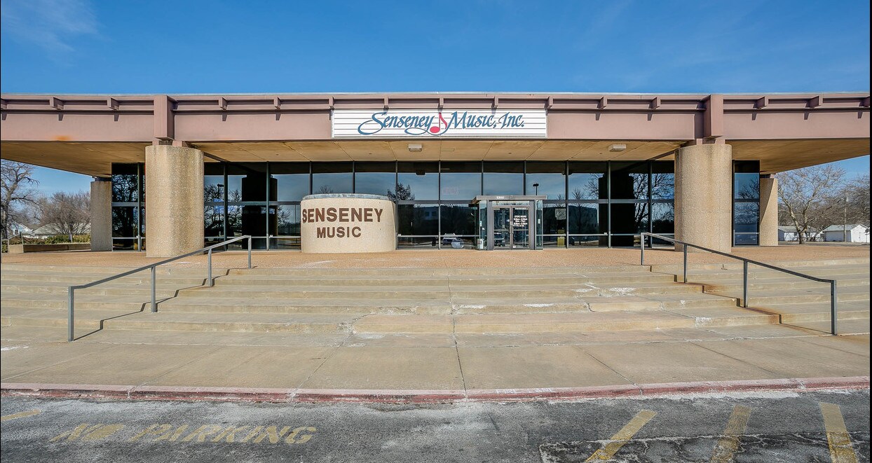 2300 E Lincoln St, Wichita, KS for Rent