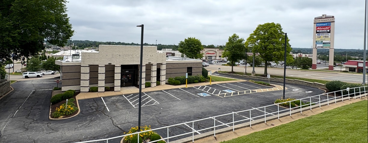 1301 Jeffco Blvd, Arnold, MO for Sale
