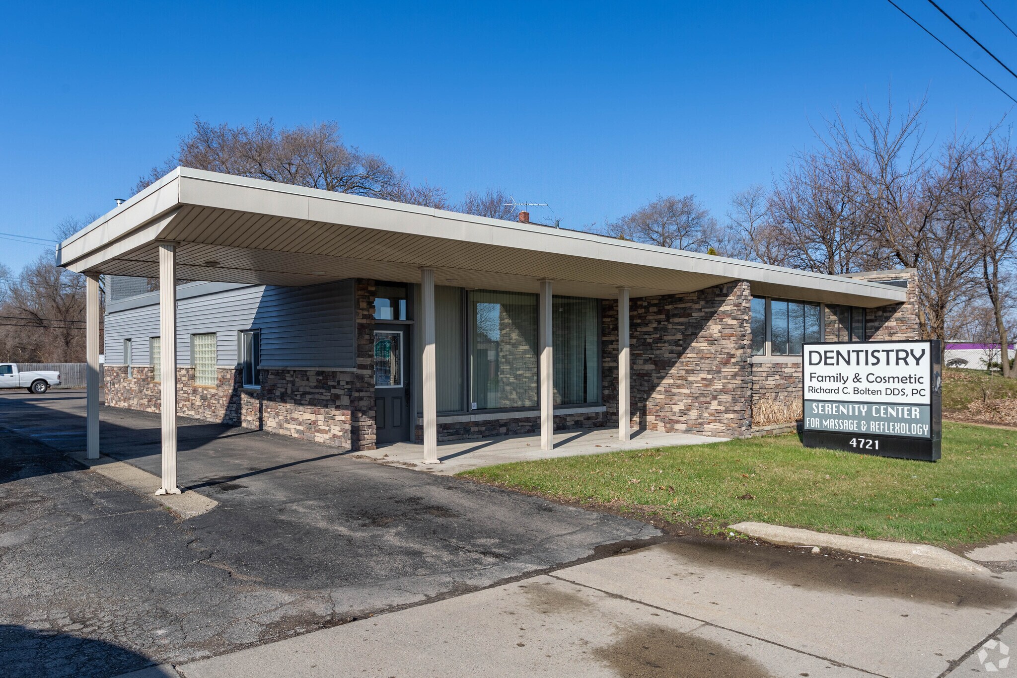 4721 Dixie Hwy, Waterford, MI for Sale