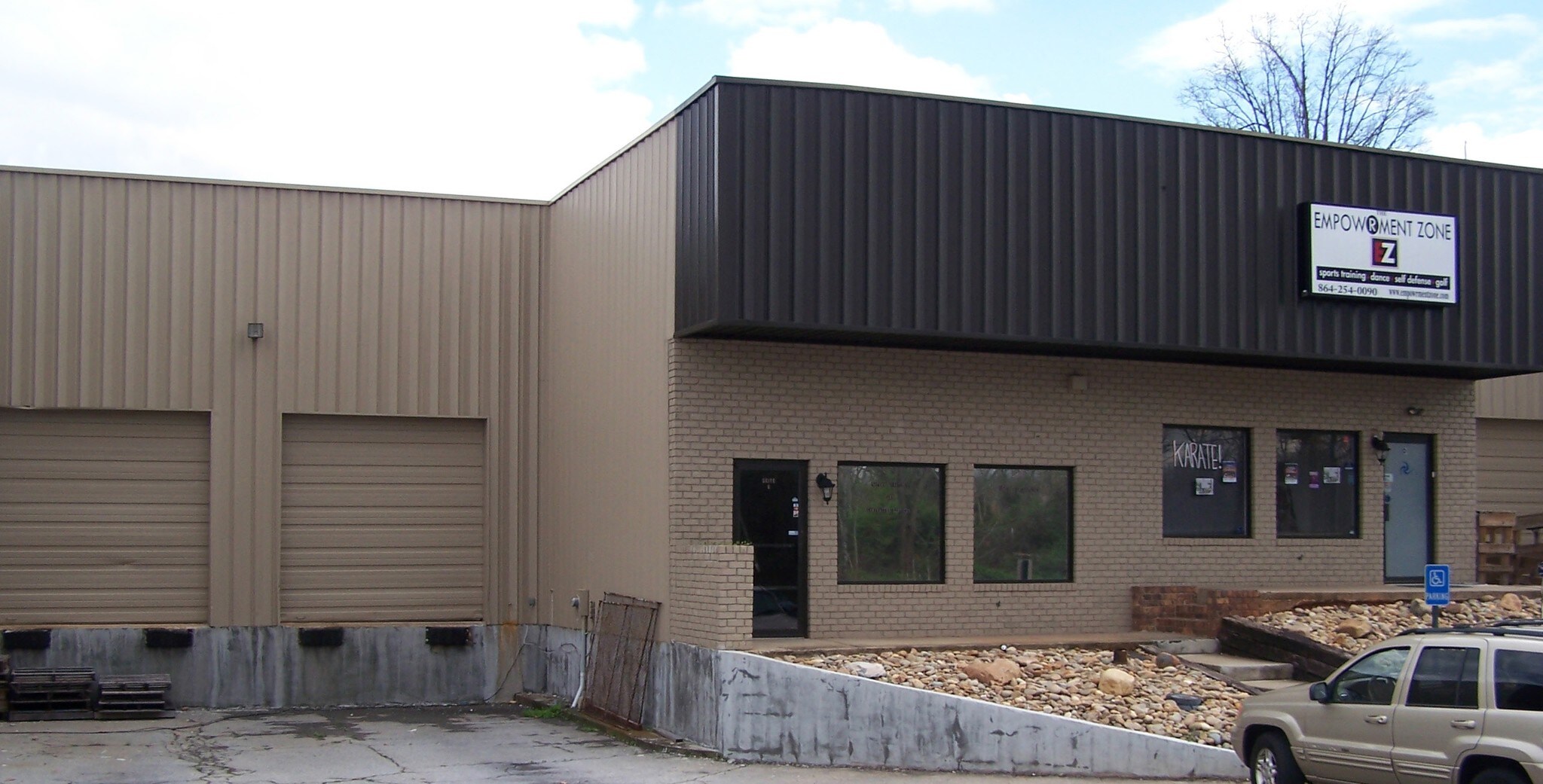 775 Woodruff Rd Greenville, SC 29607 Flex Property for Lease on