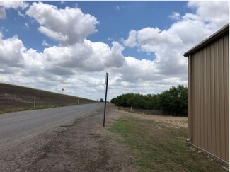 Encinal, TX Commercial - 000 35 Frontage