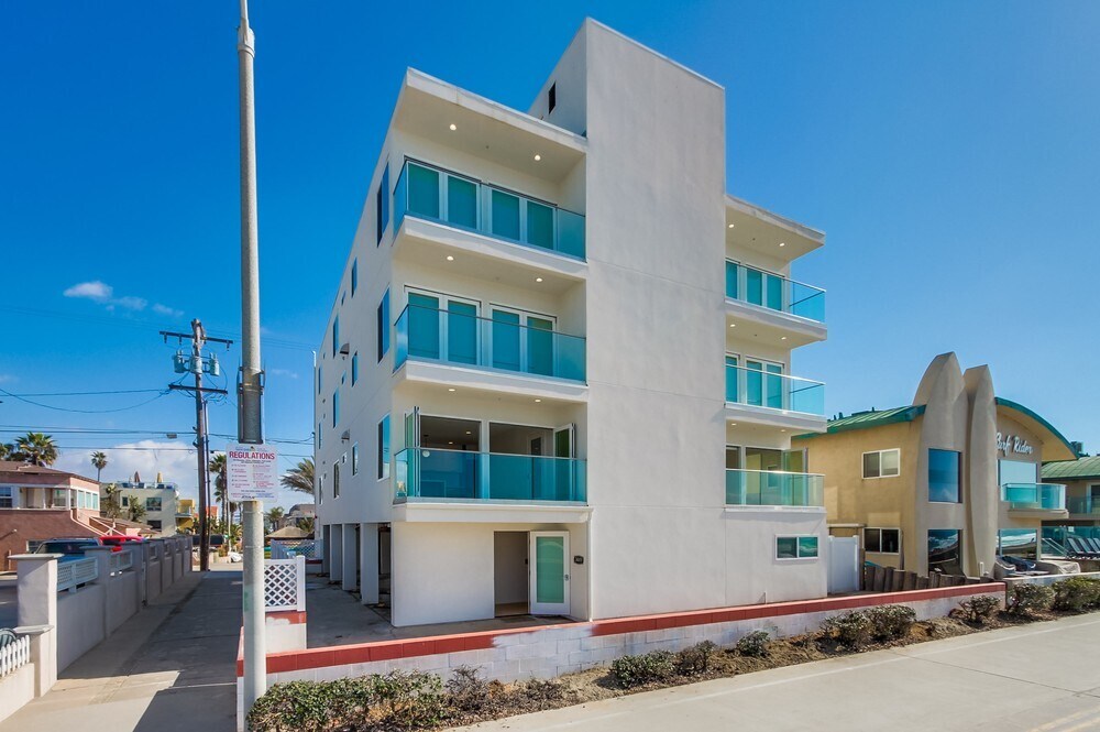 3449 Ocean Front Walk, San Diego, CA for Sale