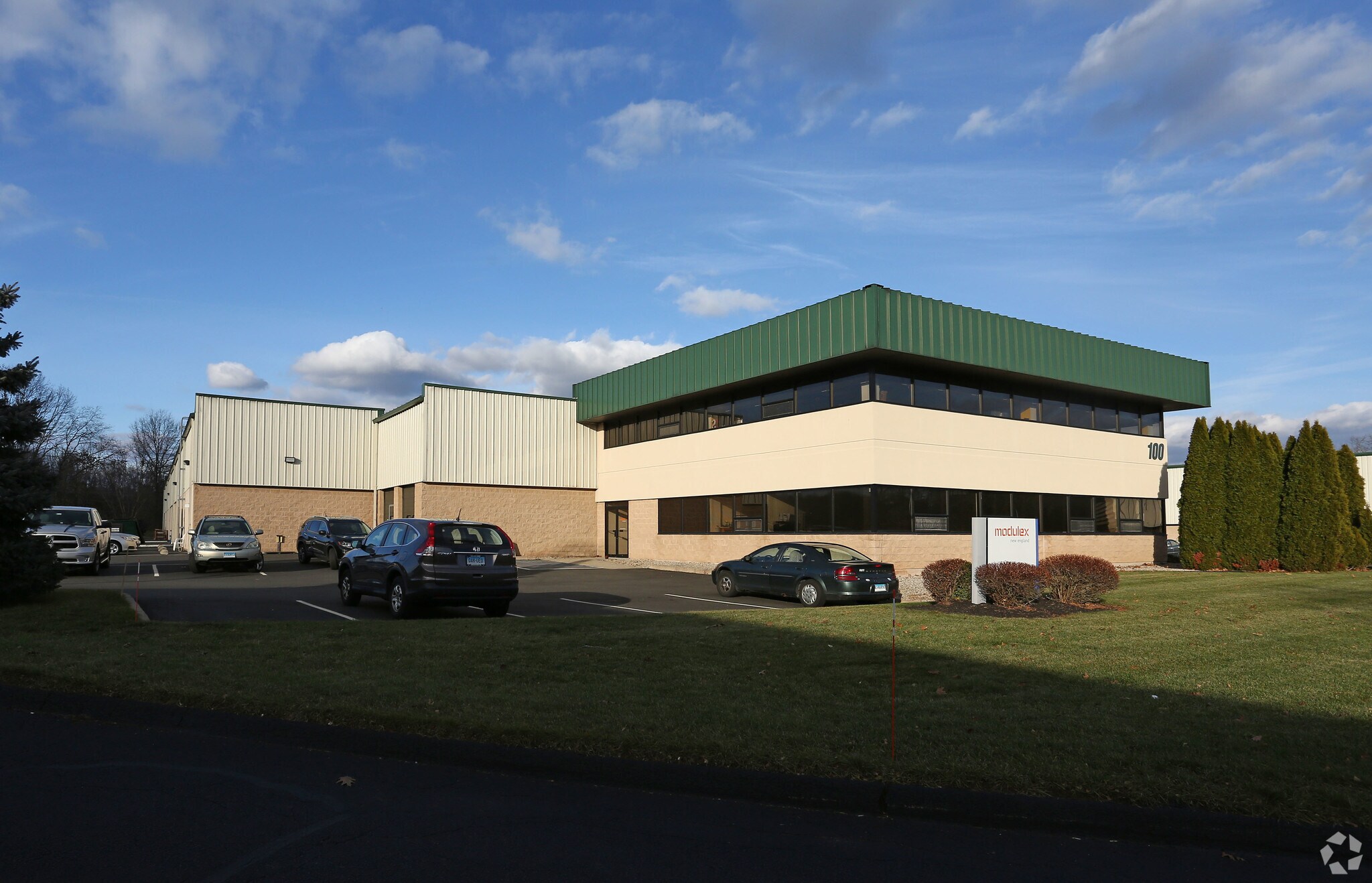 100 Clark Dr, East Berlin, CT for Rent