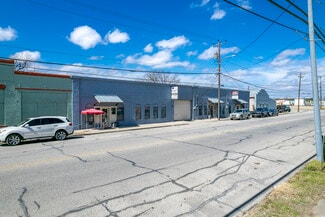 Seguin, TX Office, Industrial - 1420 N Austin St