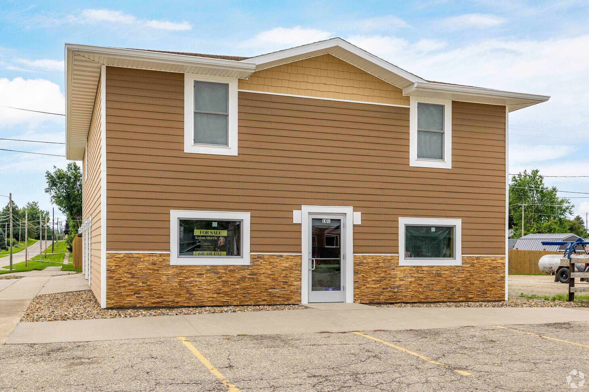 101 W Main St, Le Grand, IA for Sale
