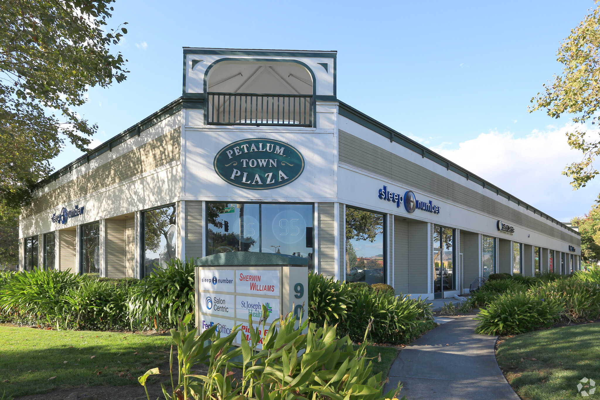 901 E Washington St, Petaluma, CA for Rent
