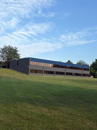 Hartville, OH Office, Office/Medical - 650 S Prospect Ave