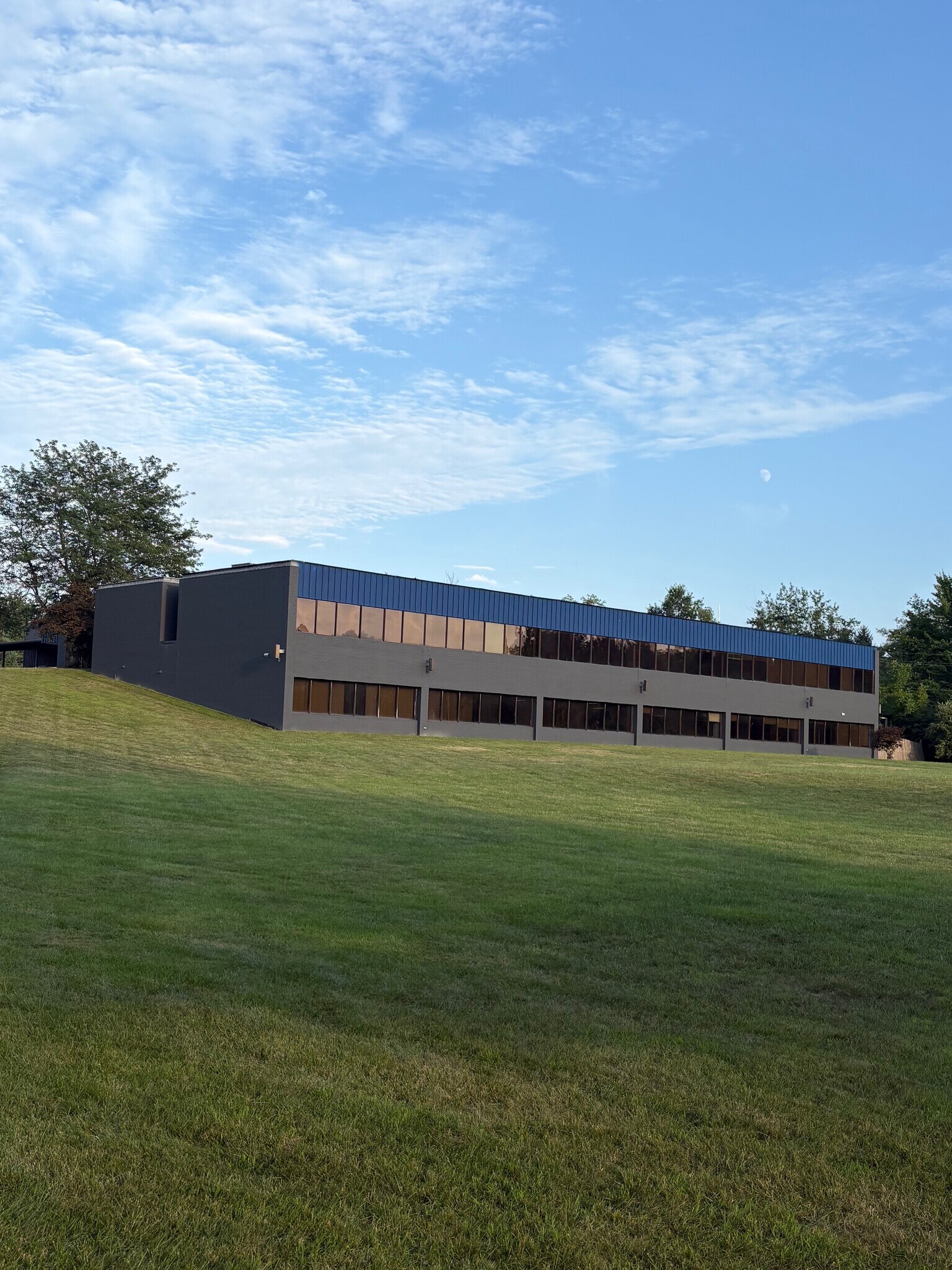650 S Prospect Ave, Hartville, OH for Rent